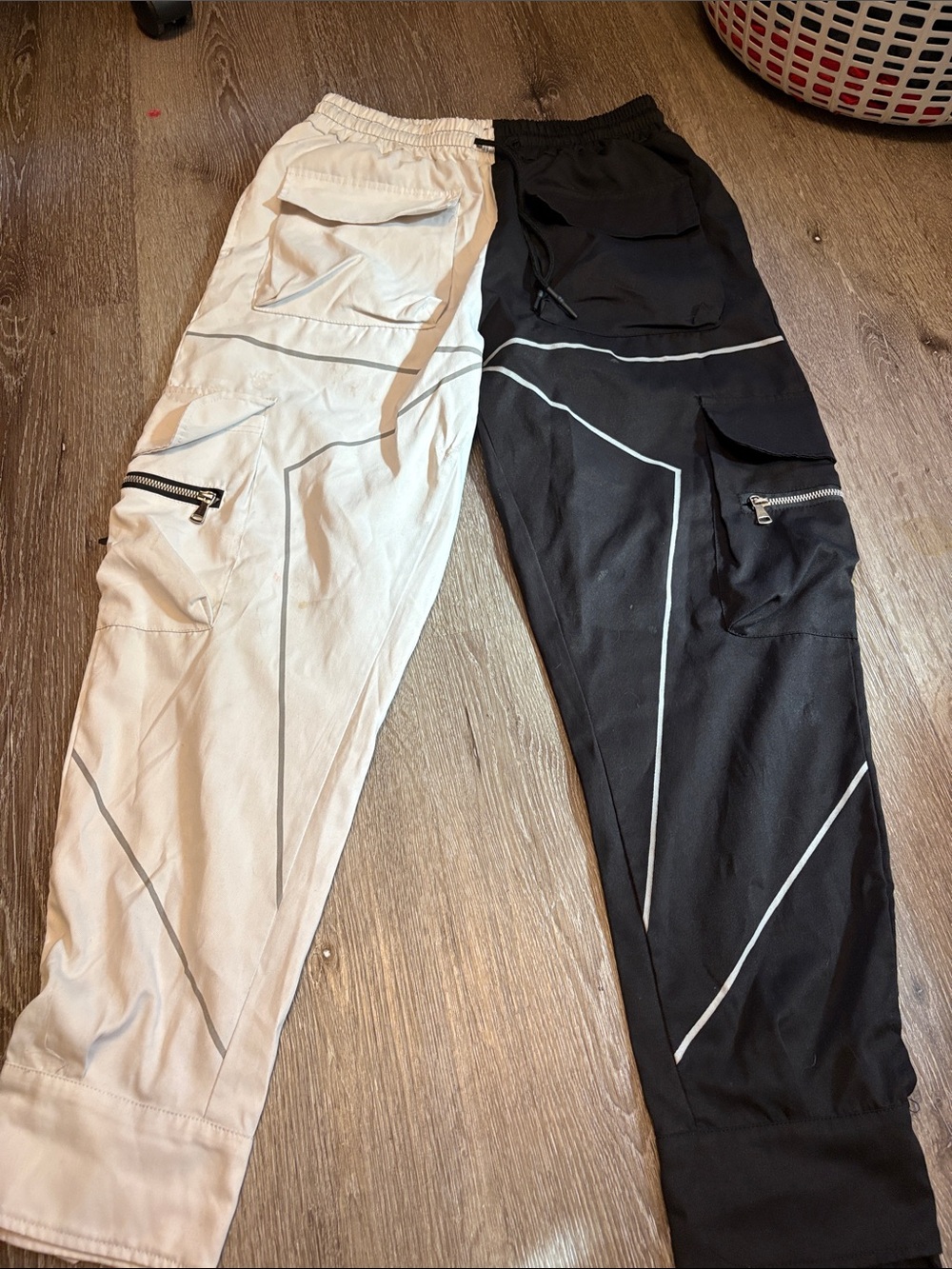 Men's Two-Tone Reflective Cargo Joggers - Black & Cream